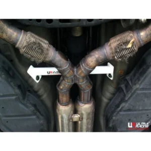 Barre inférieure centrale Ultra Racing — Nissan 350Z